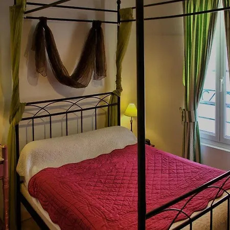 Logis La Cremaillere 2*