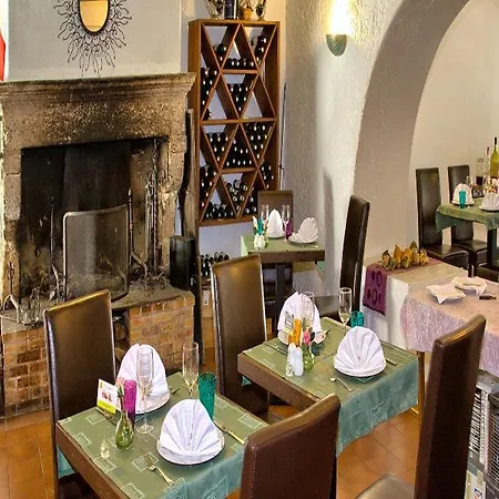Logis La Cremaillere Hotell Villandraut