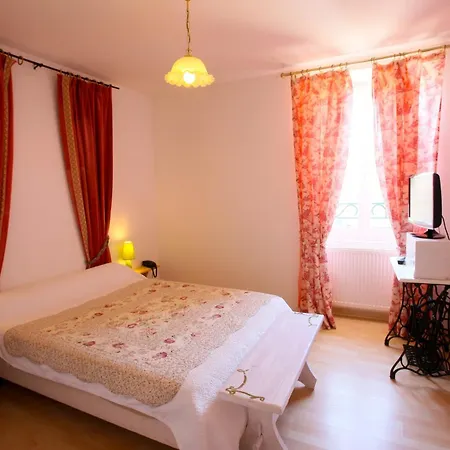 Logis La Cremaillere Villandraut