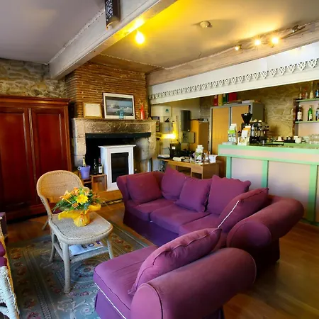 Hotell Logis La Cremaillere Villandraut