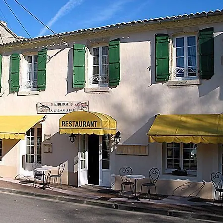 מלון Logis La Cremaillere 2*