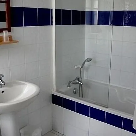 Ξενοδοχείο Logis La Cremaillere 2*