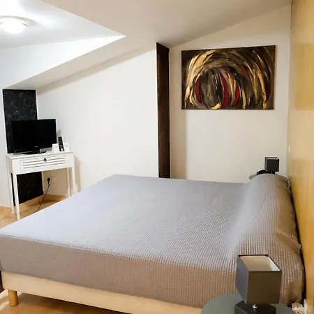 Hotel Logis La Cremaillere 2*
