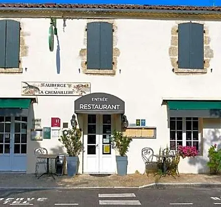 Logis La Cremaillere Hotel