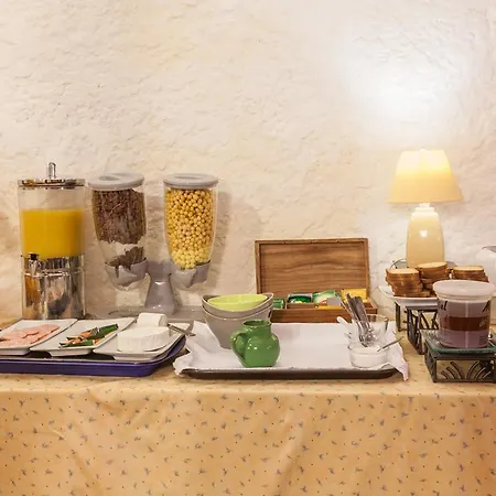 Logis La Cremaillere Hotel 2*
