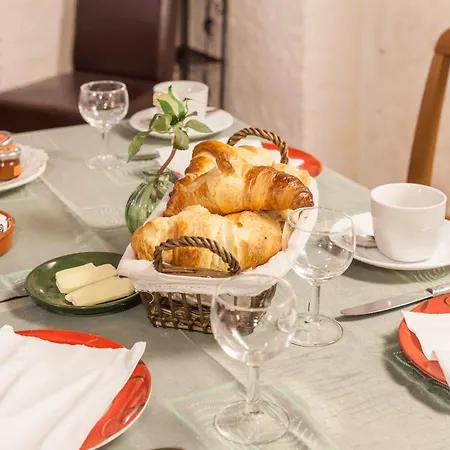 Hotel Logis La Cremaillere 2*